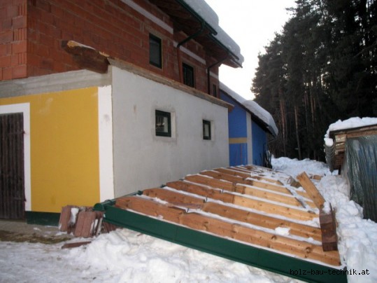 Holzschaden eingestürzte Dachkonstruktion