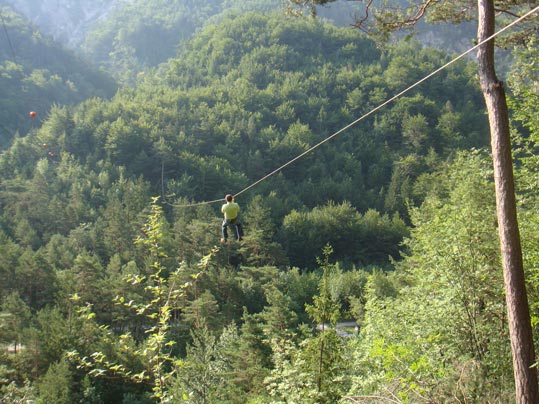 Der ZT bei der Abnahme des Waldseilparks - 40m über dem Talboden